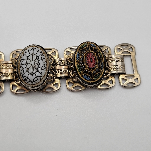 VTG Moroccan Style Multicolored Carved Cabochons Bracelet, Book Chain, Unsigned - Picture 6 of 7